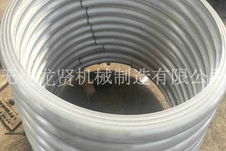 相比圓管，半管的優(yōu)勢